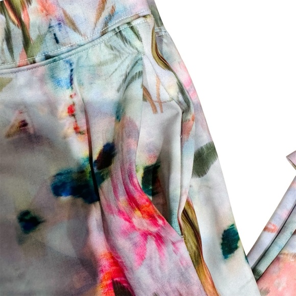 Pam & Gela floral jacket and track cropped pants set EUC - Picture 11 of 16